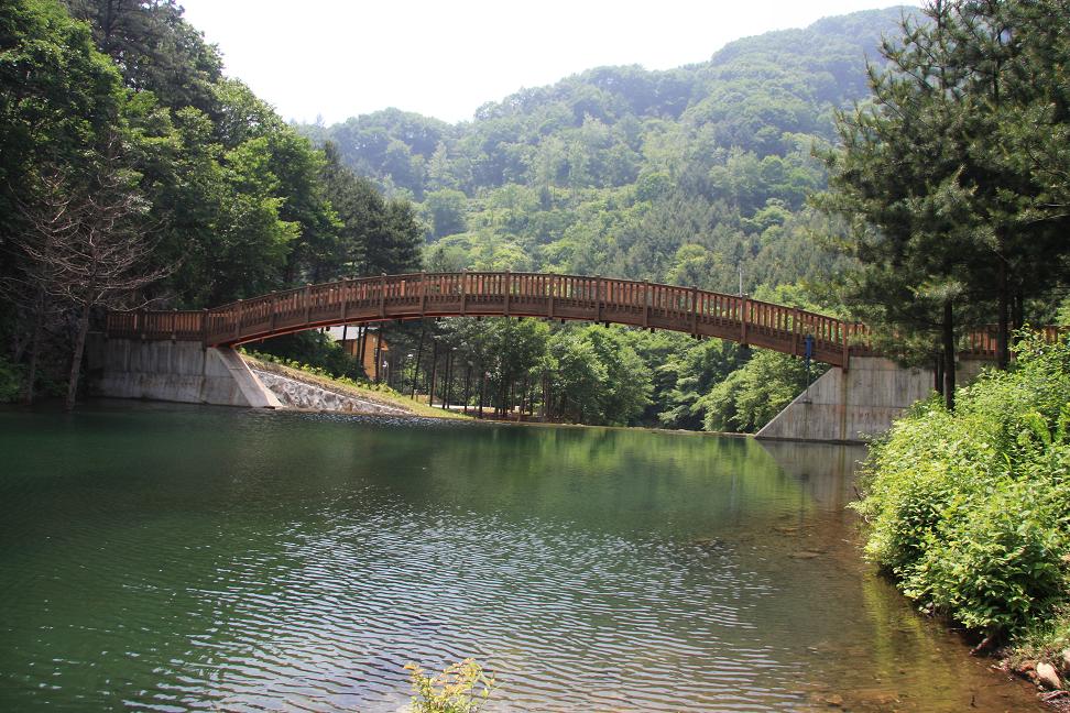  칼봉산휴양림 사진 (사방땜) 이미지